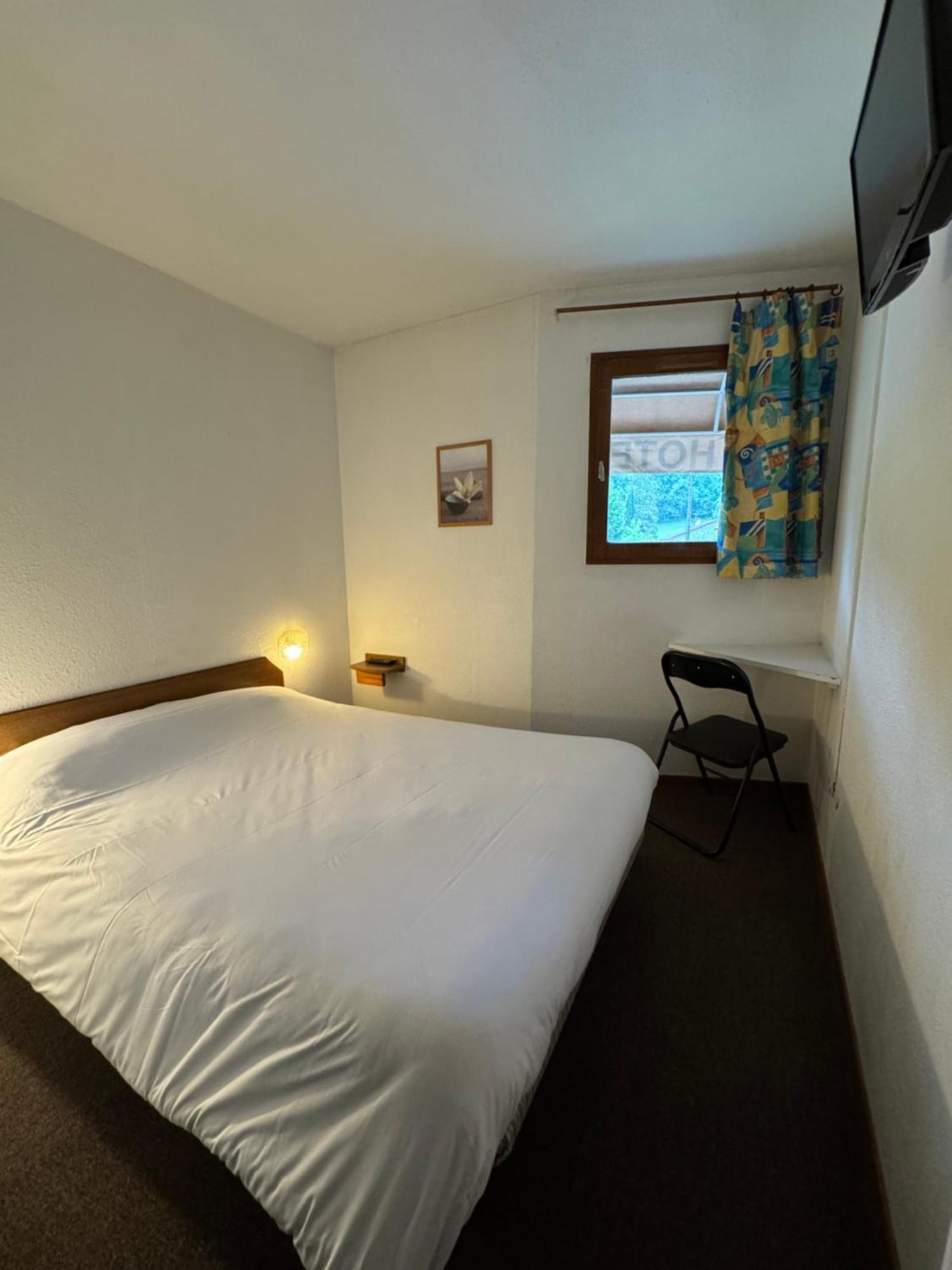 Symp'Hotel Nivolas-Vermelle Exteriör bild